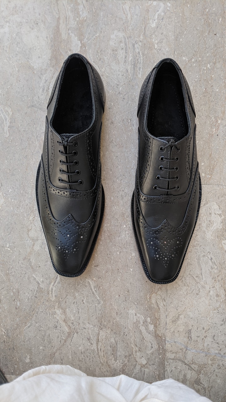 Classic Leather Oxford - Detailed View