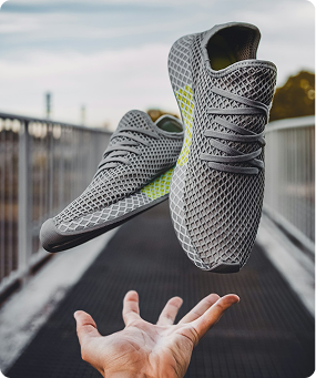 Casual sneakers